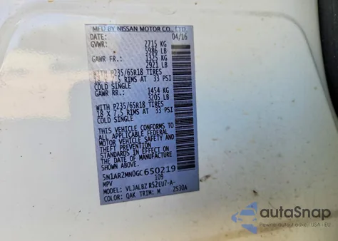 2016 Nissan Pathfinder S z USA, uszkodzony, nr VIN 5N1AR2MN0GC650219